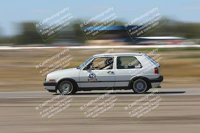 media/Oct-04-2025-OnGrid (Sat) [[44bd565ffa]]/Green Group/Grapevine/